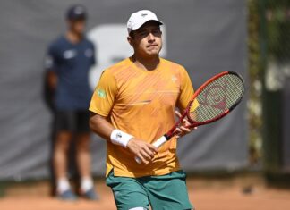 BUENO TROPIEZA EN INICIO DEL SARASOTA OPEN