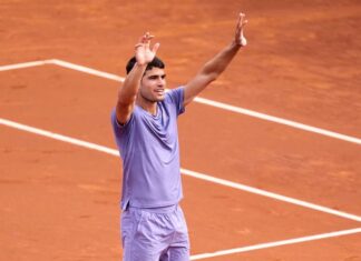 ALCARAZ, FIRME EN SU DEBUT EN EL BARCELONA OPEN