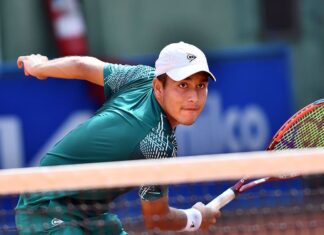 BUENO LUCHÓ, PERO CAYÓ EN EL DEBUT DE TODI