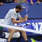 gettyimages-medvedev-raqueta-us-open-2