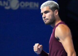 ALCARAZ SUPERA SUSTO Y DEBUTA CON TRIUNFO EN TOKIO