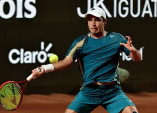 BUENO AVANZA EN SINGLES Y HUERTAS DEL PINO BRILLAN EN DOBLES EN SÃO PAULO