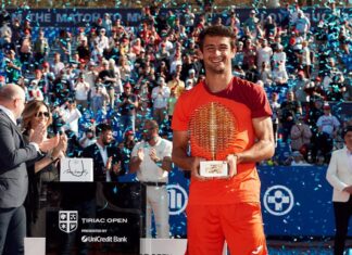 NAVONE CONQUISTA BUCAREST Y LEVANTA EL PRIMER TÍTULO ATP DE SU CARRERA