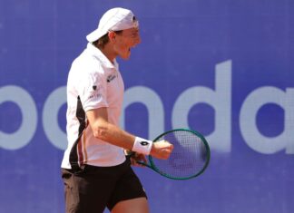 ¡GIGANTE BUSE! EL PERUANO DERROTA A TSITSIPAS Y AVANZA EN MALLORCA