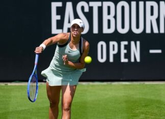 KEYS AVANZA FIRME EN EASTBOURNE Y BUSCA EL TÍTULO SOBRE CÉSPED