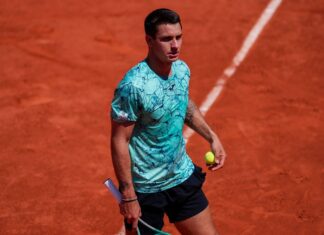 UGO CARABELLI REMONTA Y AVANZA EN CROACIA