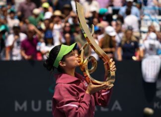 EALA HACE HISTORIA Y CONQUISTA WASHINGTON