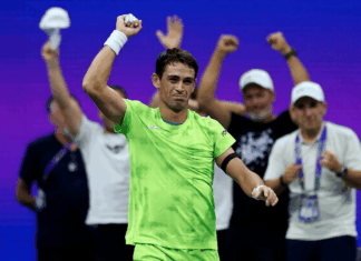 BATACAZO EN NUEVA YORK! NAVONE ELIMINA A DJOKOVIC EN EL ESTRENO