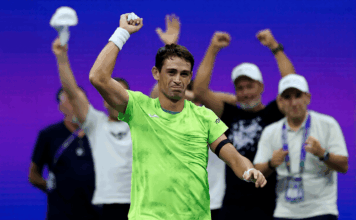 BATACAZO EN NUEVA YORK! NAVONE ELIMINA A DJOKOVIC EN EL ESTRENO