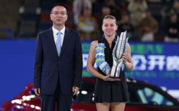 CHWALINSKA ES LA NUEVA REINA DE WUHAN