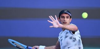 NAVONE, GRIEKSPOOR Y BERGS AVANZAN EN BRUSELAS